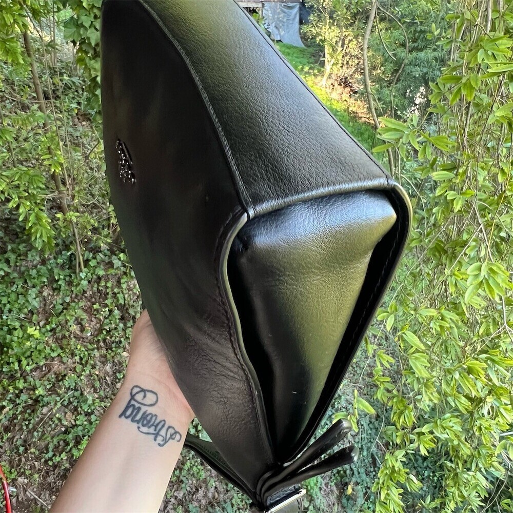 VINTAGE COACH Black Leather Shoulder Bag with Gunmetal Hardware 21377 AUTHENTIC - Picture 5 of 10